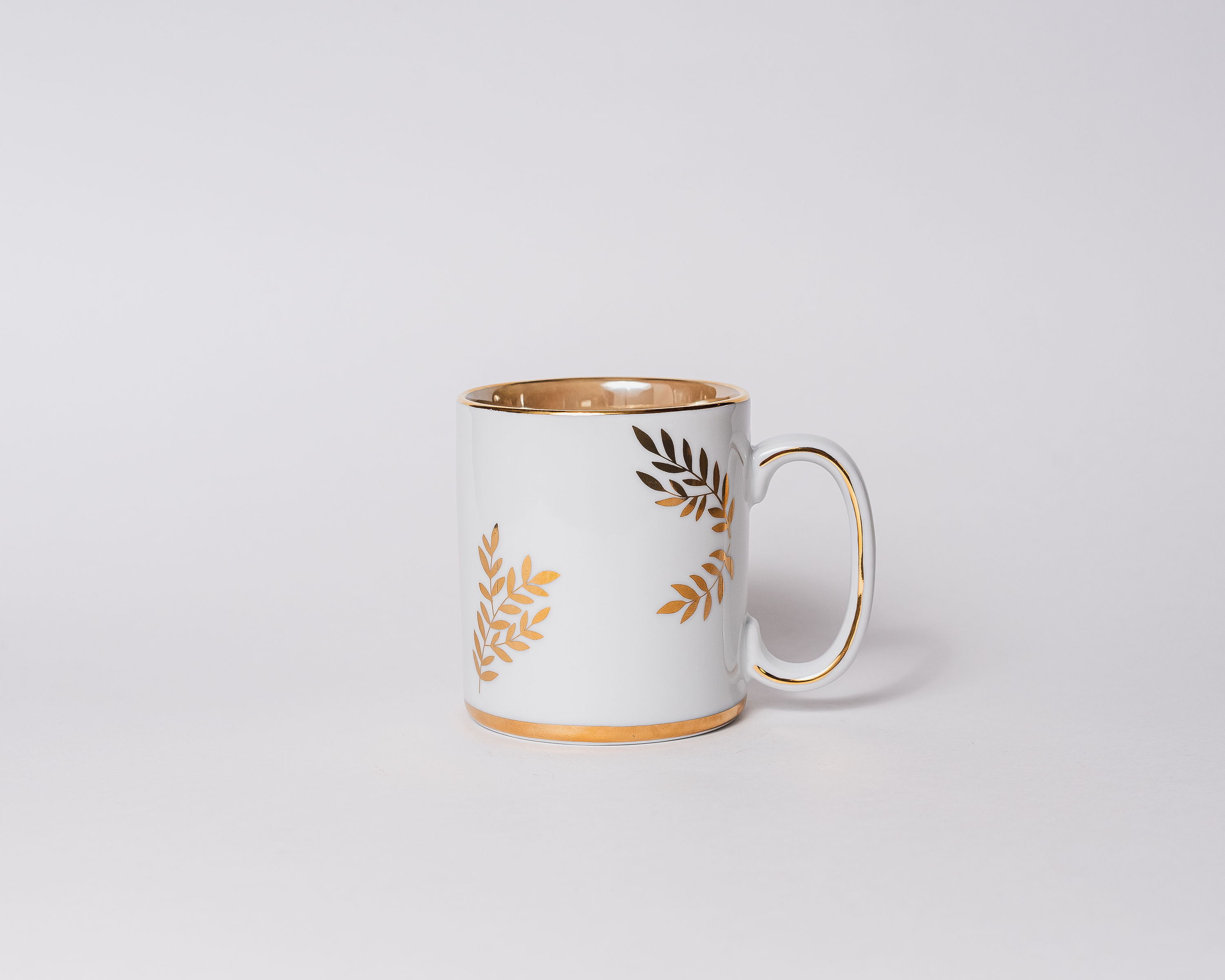 Caneca Folhagem Ouro