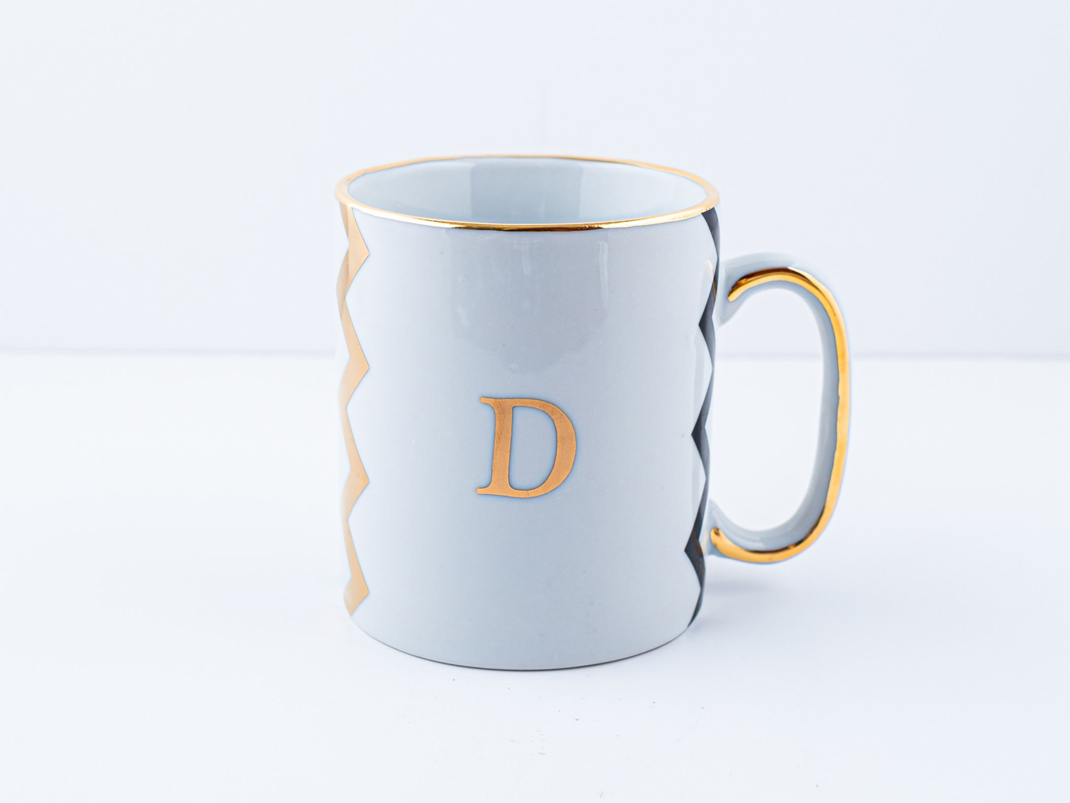 Caneca Geométrica Ouro