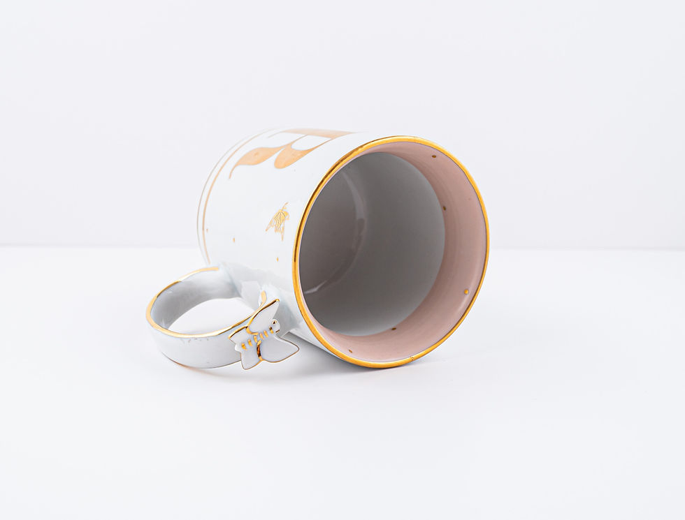 Miniatura: Caneca Borboleta Ouro com Inicial