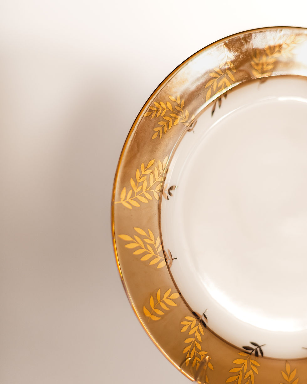 Miniatura: Prato Raso Folhagem Ouro