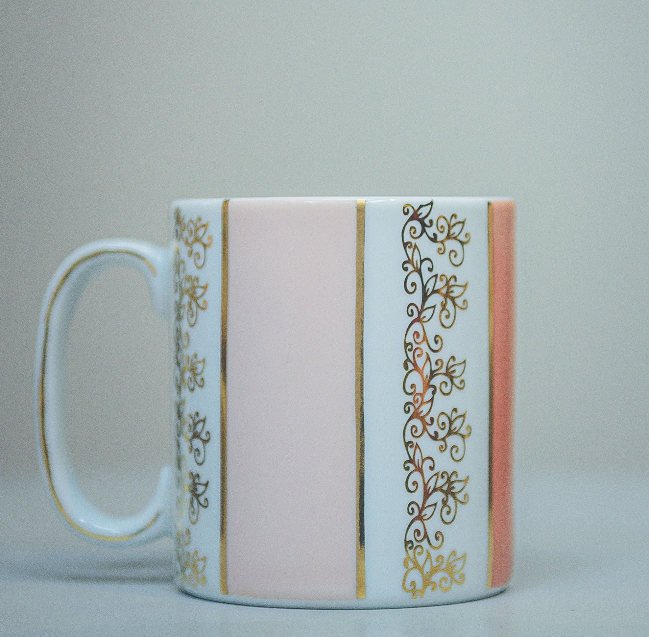Caneca Rosê e Coral Arabesco