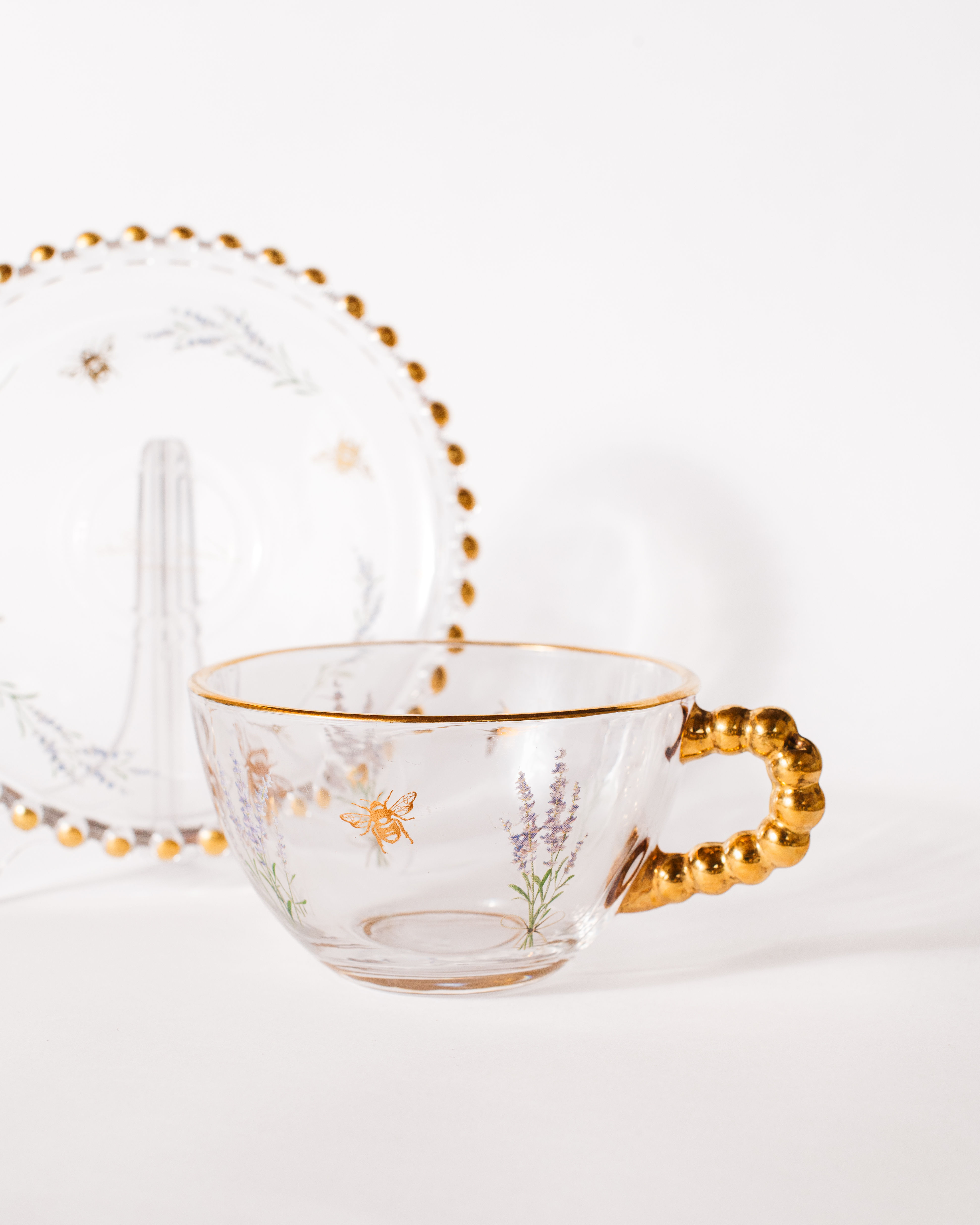Xícara de Chá Ouro Pearl e Lavandas