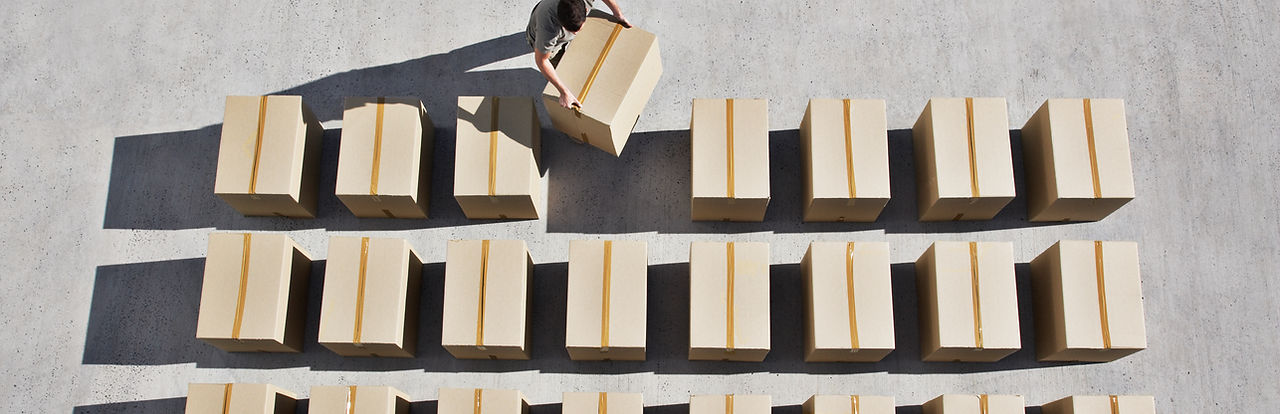 La entrega de las cajas