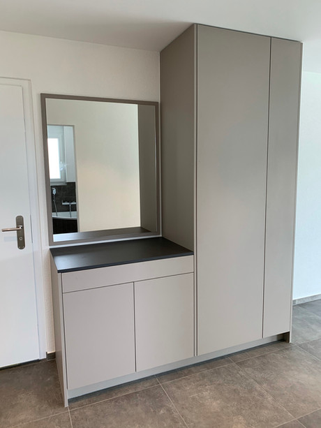 Eingang Garderobenschrank