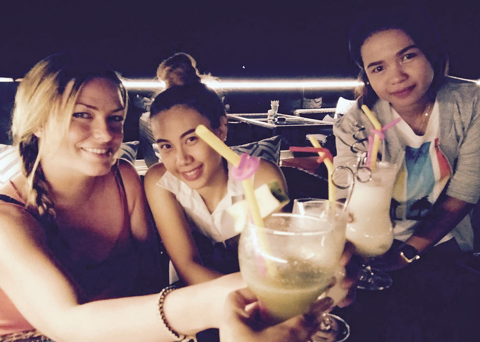 Small luxury group tours, adventures, travel and holidays for solo / single women in 20s, 30s, 40s and 50s with Travel Queen