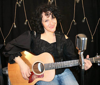 Janine Boudreau.png