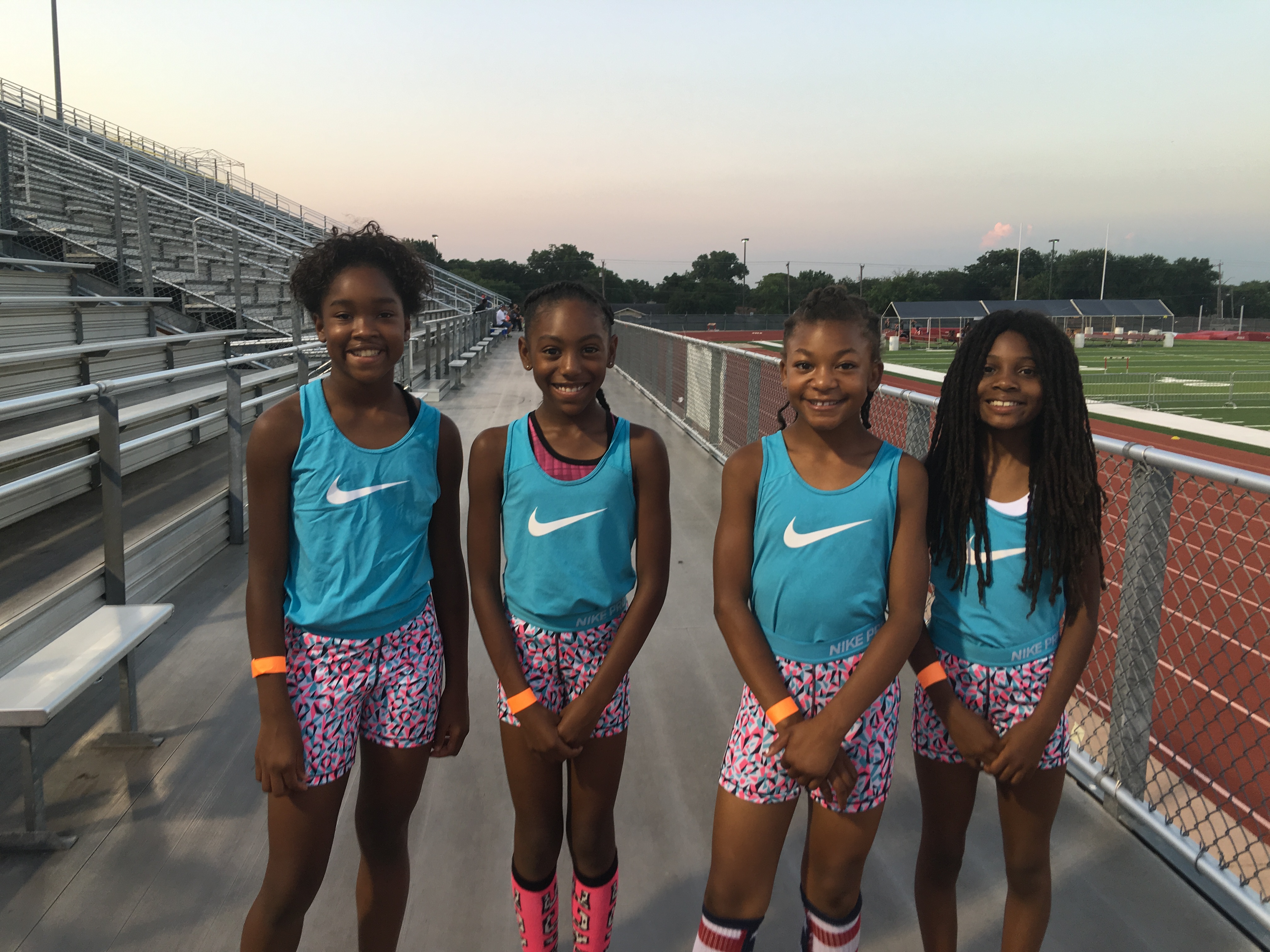 4x800