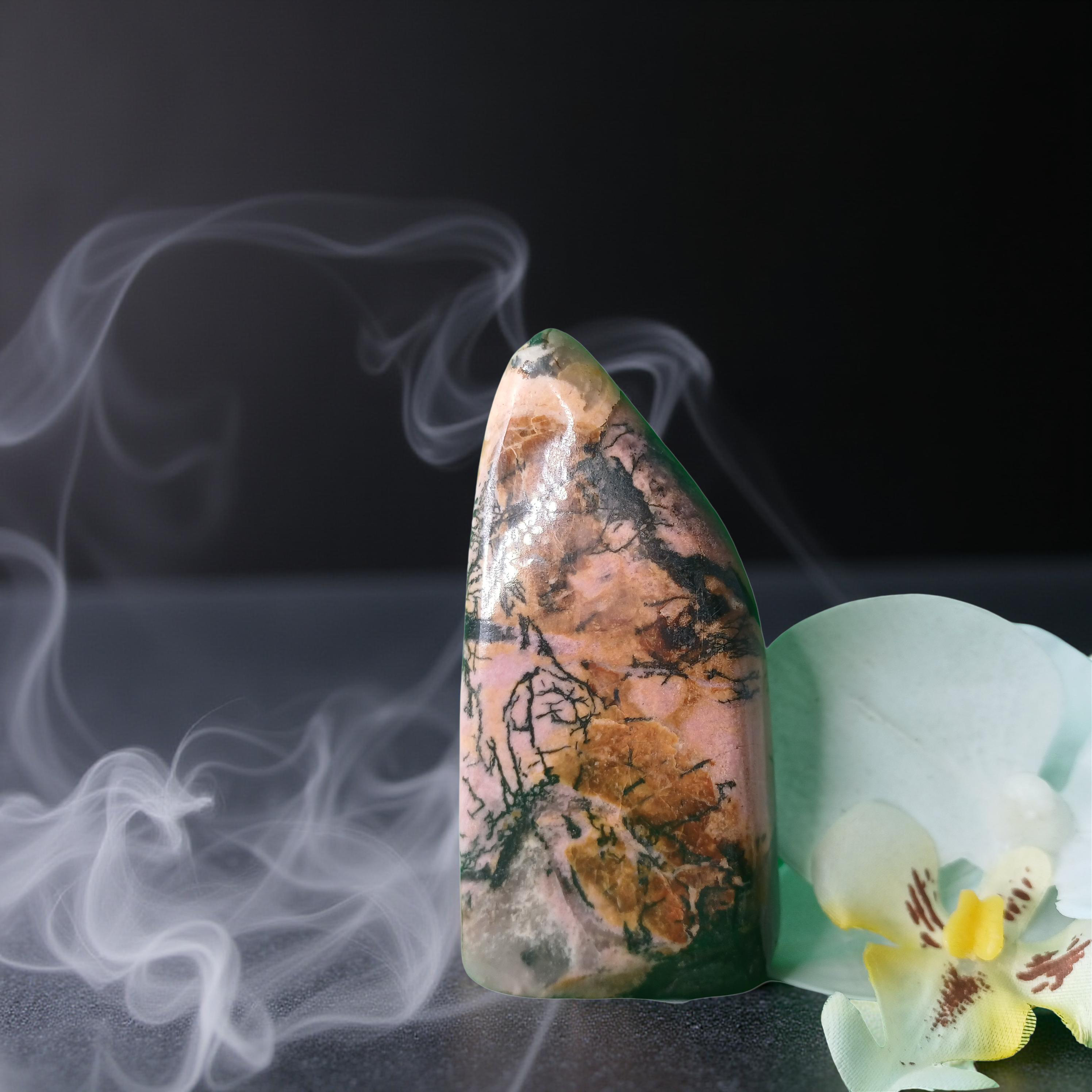 🌷 Rhodonite Freeform – The Stone of Compassion and Emotional Healing