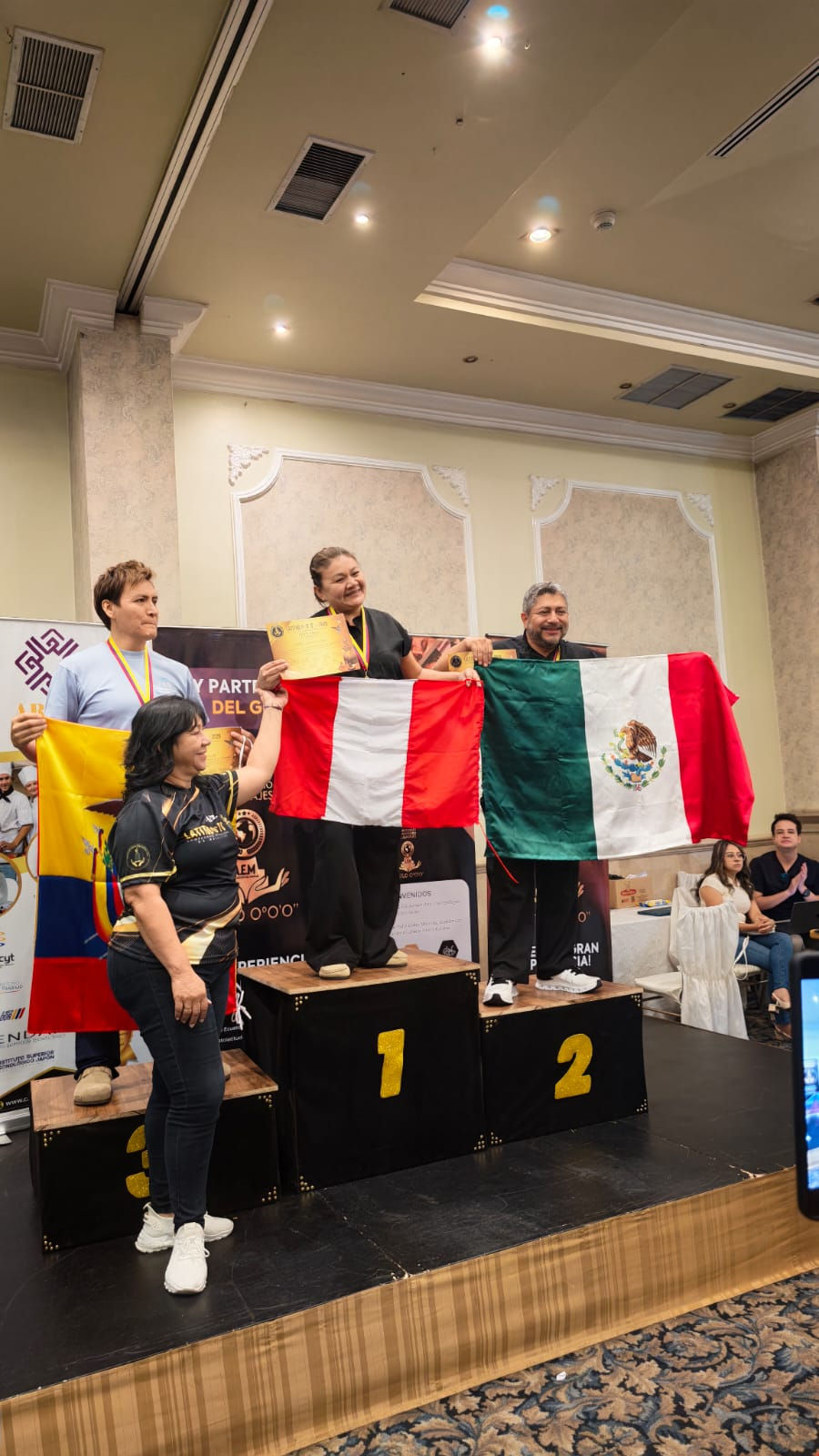 Erik Torres ocupó segundo lugar en categoría masaje estilo libre