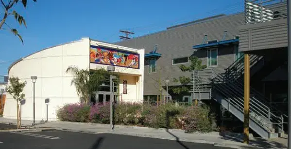 19 Royal Construction Corp