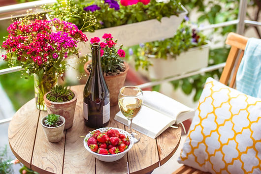 WINE AND BOOKS GREAT OUTDOORS.jpg