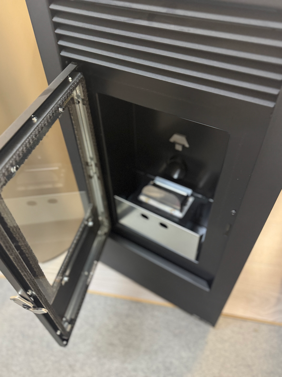 Miniatiūra: K0380 Granulinė krosnelė Eva Calor Rita 9.5 kW