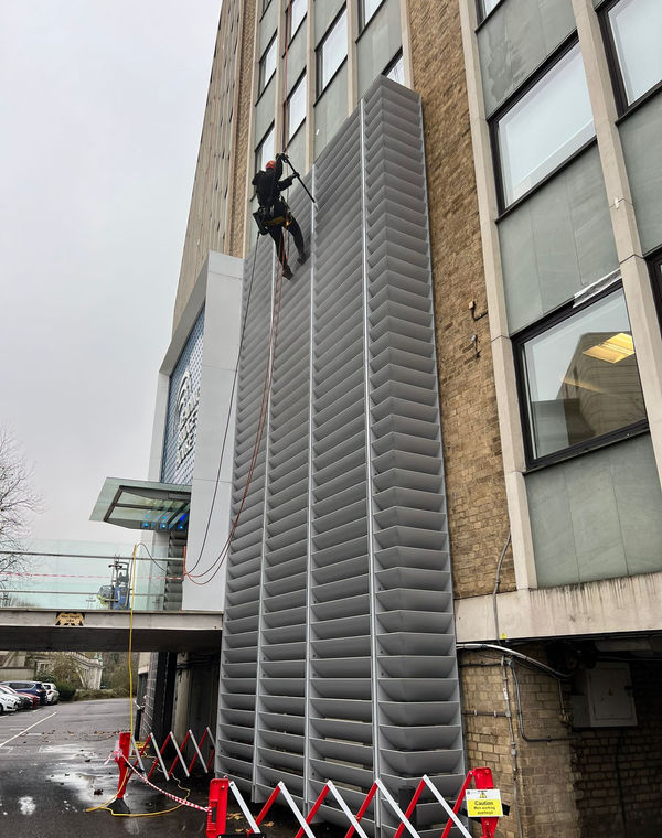 Rope access on the louvres