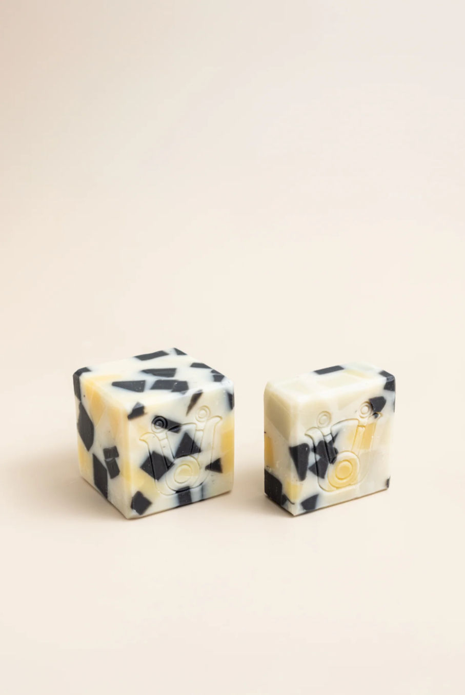 Thumbnail: PACA BOTANICA SOAP BAR