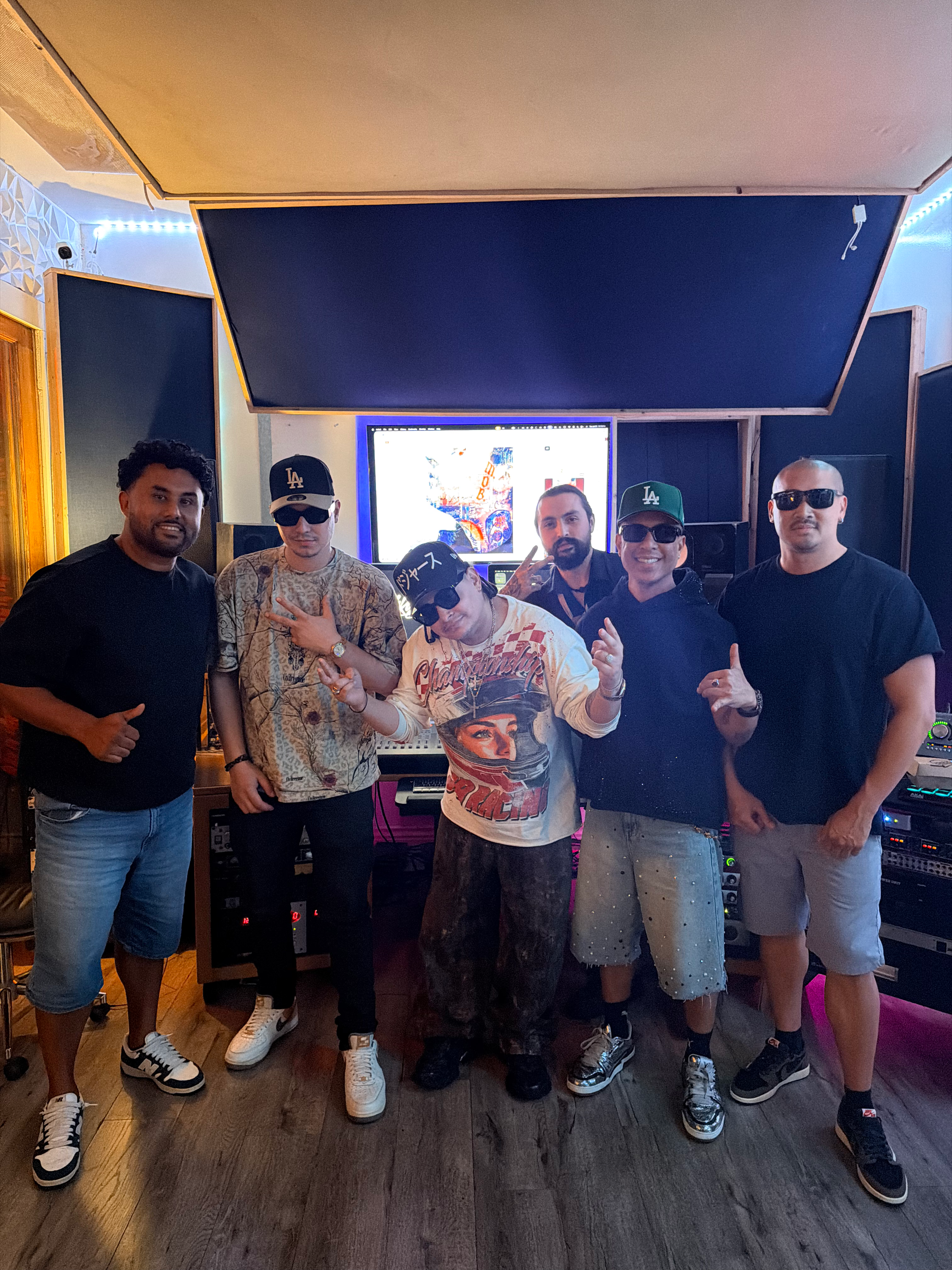 Singer-songwriter working at Chokobeats