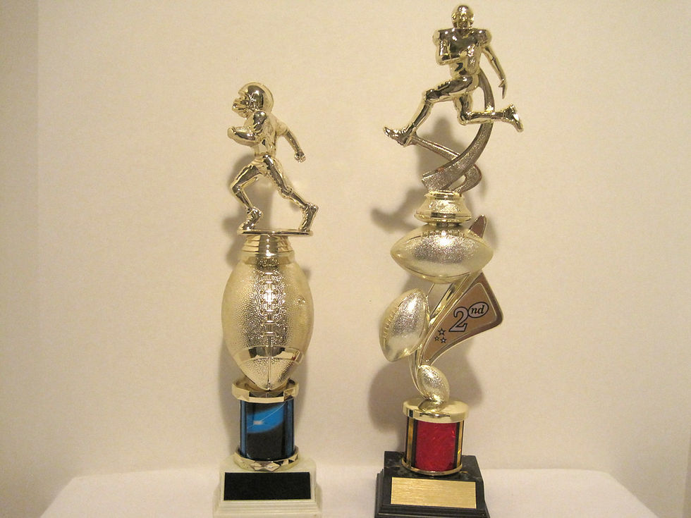 Thumbnail: Budget-friendly single column trophy
