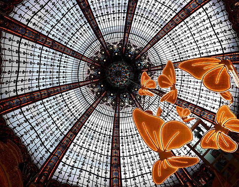 Paris - department store 2 (1) web.JPG