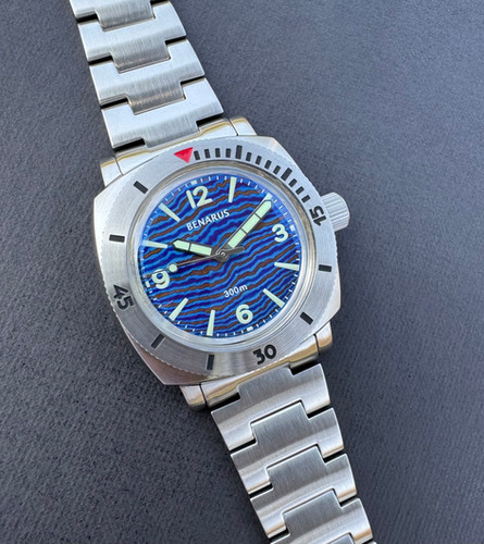 Moray 42 Vintage Horizontal Damast | Benarus