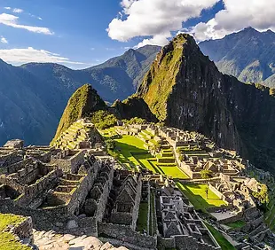 Machu_Picchu,_Peru_(2018).jpg.webp