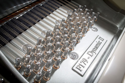 FEURICH 179 Dynamic II v chromovej úprave.