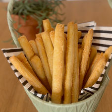 מקלות פרמז'ן פריכים