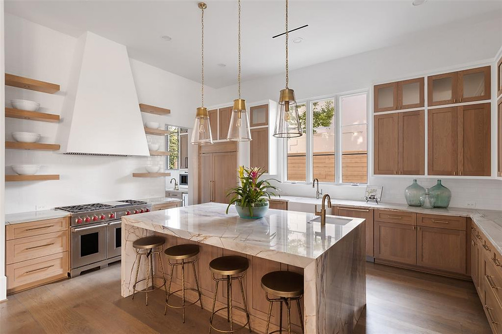 House in the 'hood series (volume 004) by Nancy Lane Interiors photos via har.com