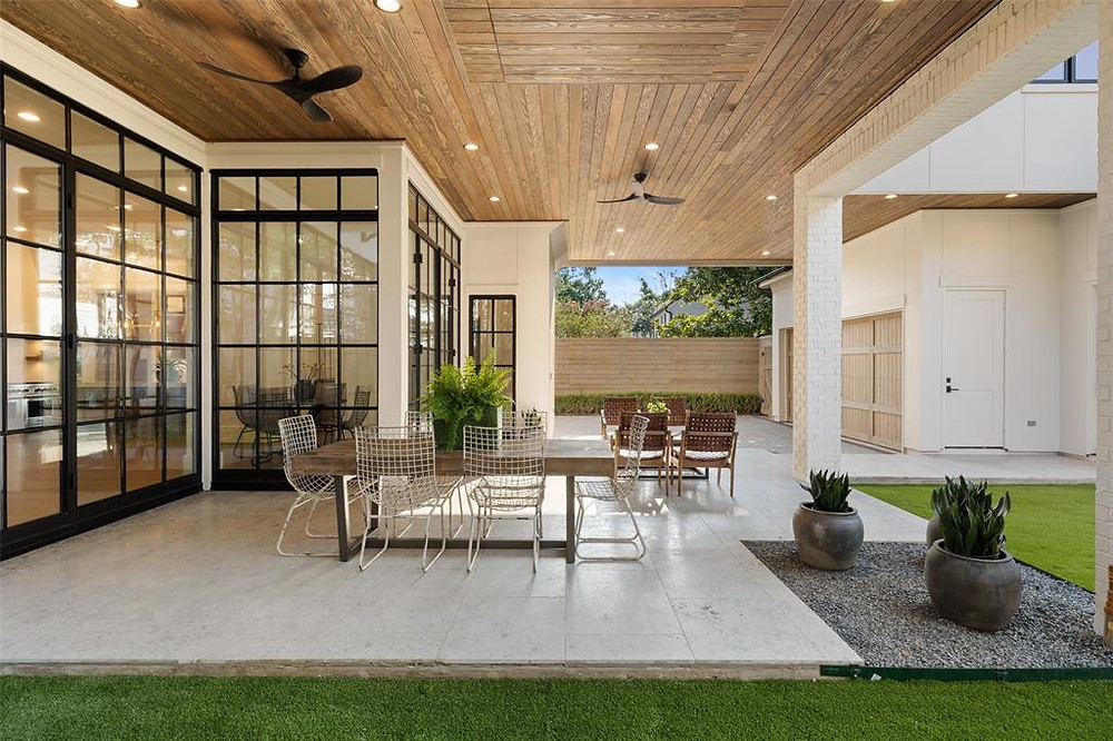 House in the 'hood series (volume 004) by Nancy Lane Interiors photos via har.com