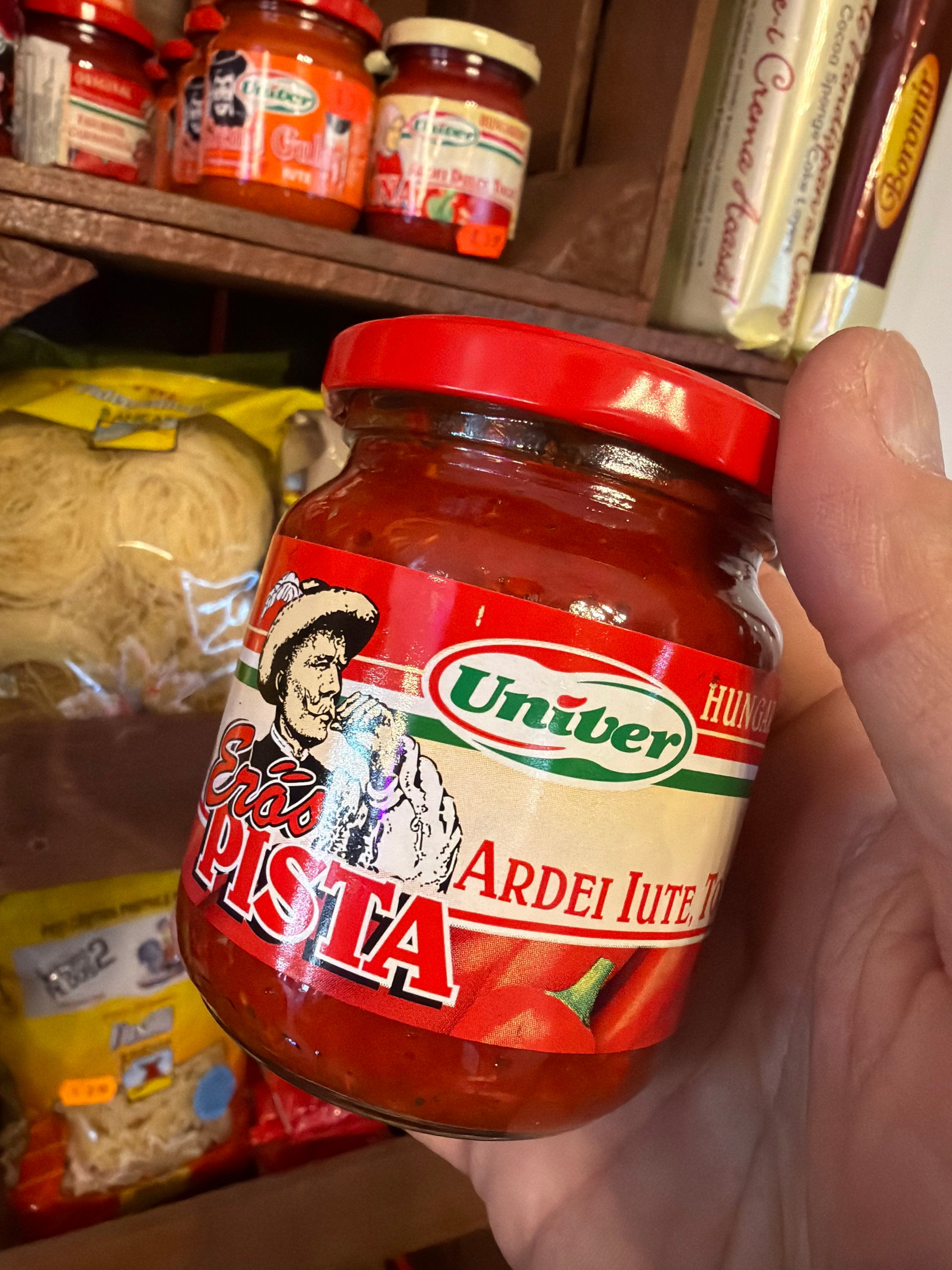 Univer Eros Pista ardei iute tocat 200gr 