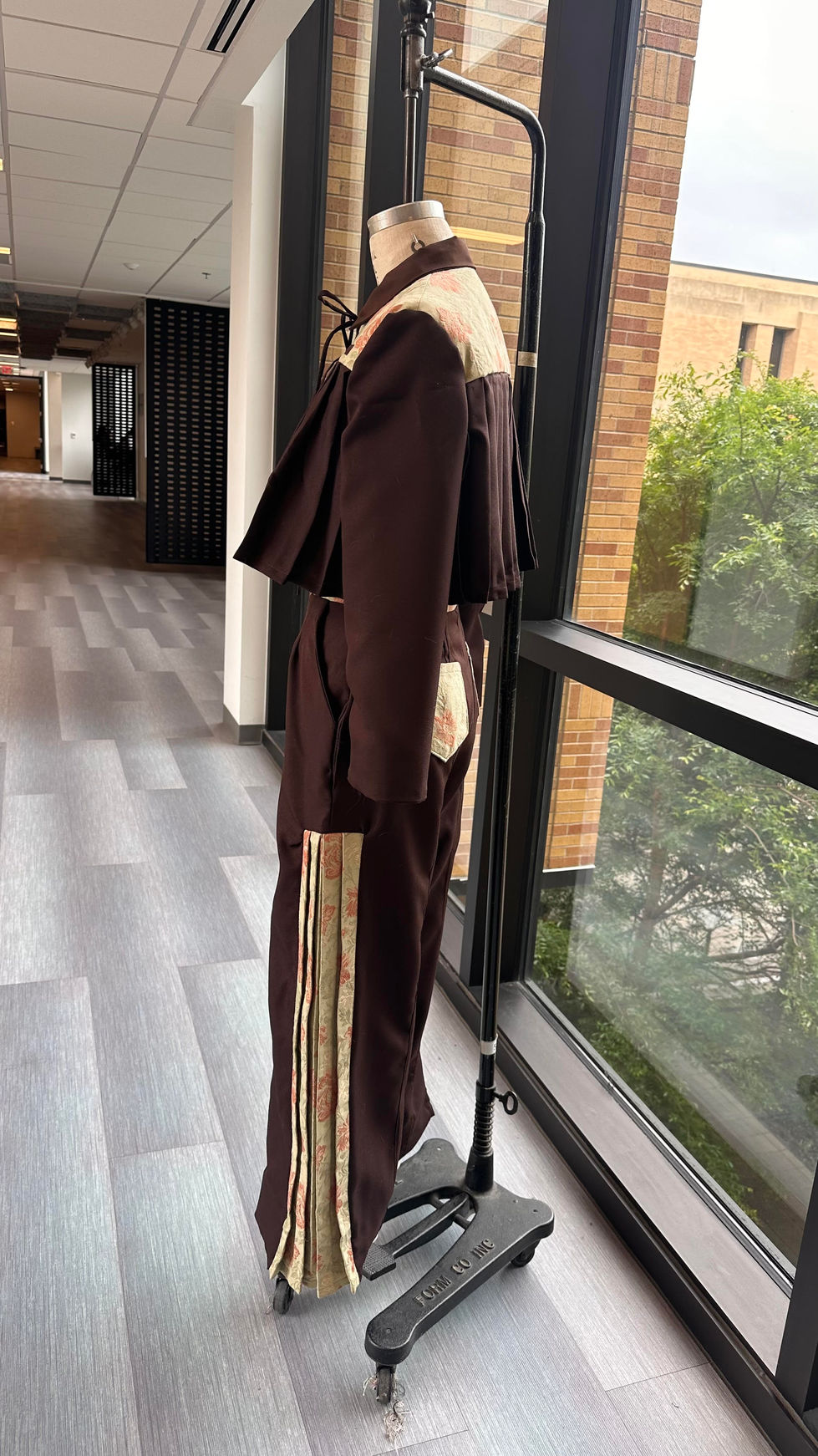 suit 3