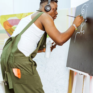ARTIST ON HEADSET PAINTING (WHITE GREEN BLACK)