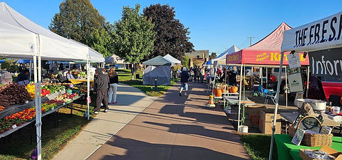 Bungalow Shawano Farmer's Market.jpg