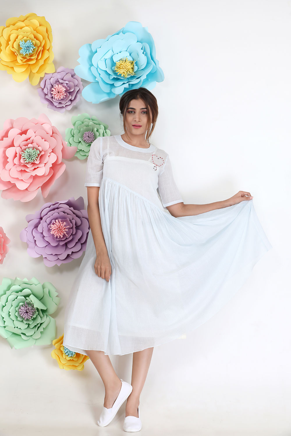 HEART EMBROIDERY TOP