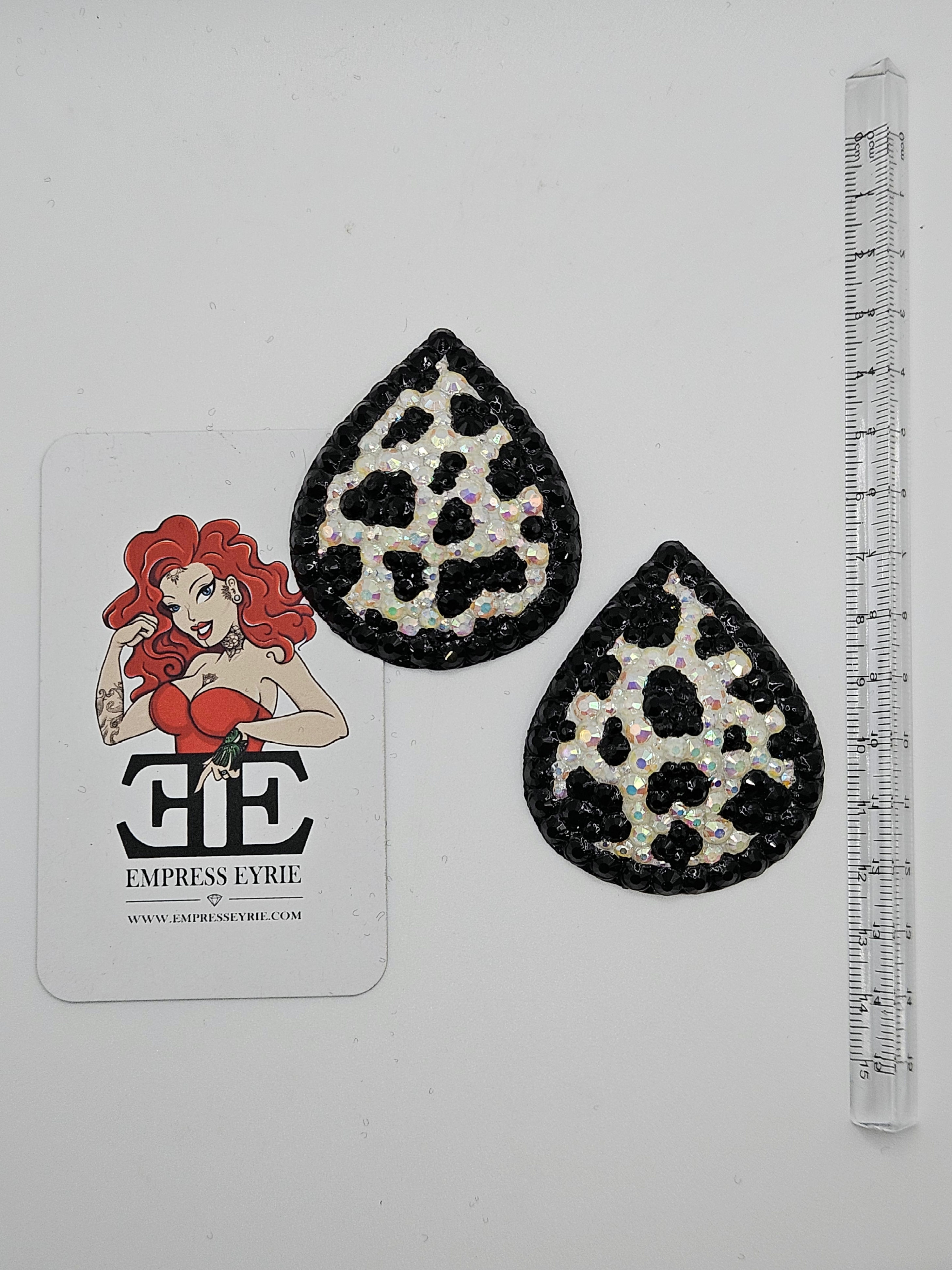 5cm Cow Print Teardrop Pasties