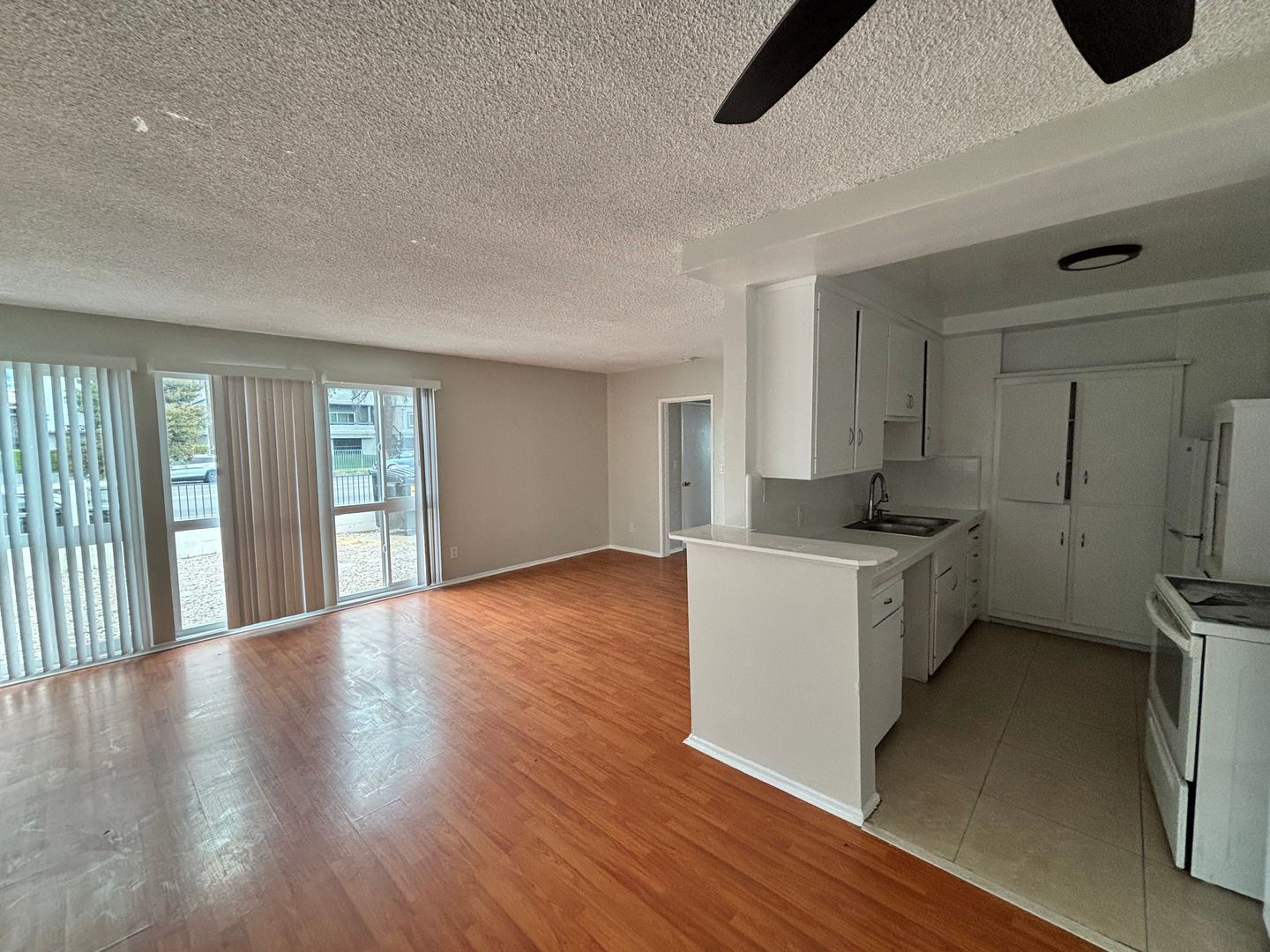 1BR/Panorama City (2)/HACLA or TLS