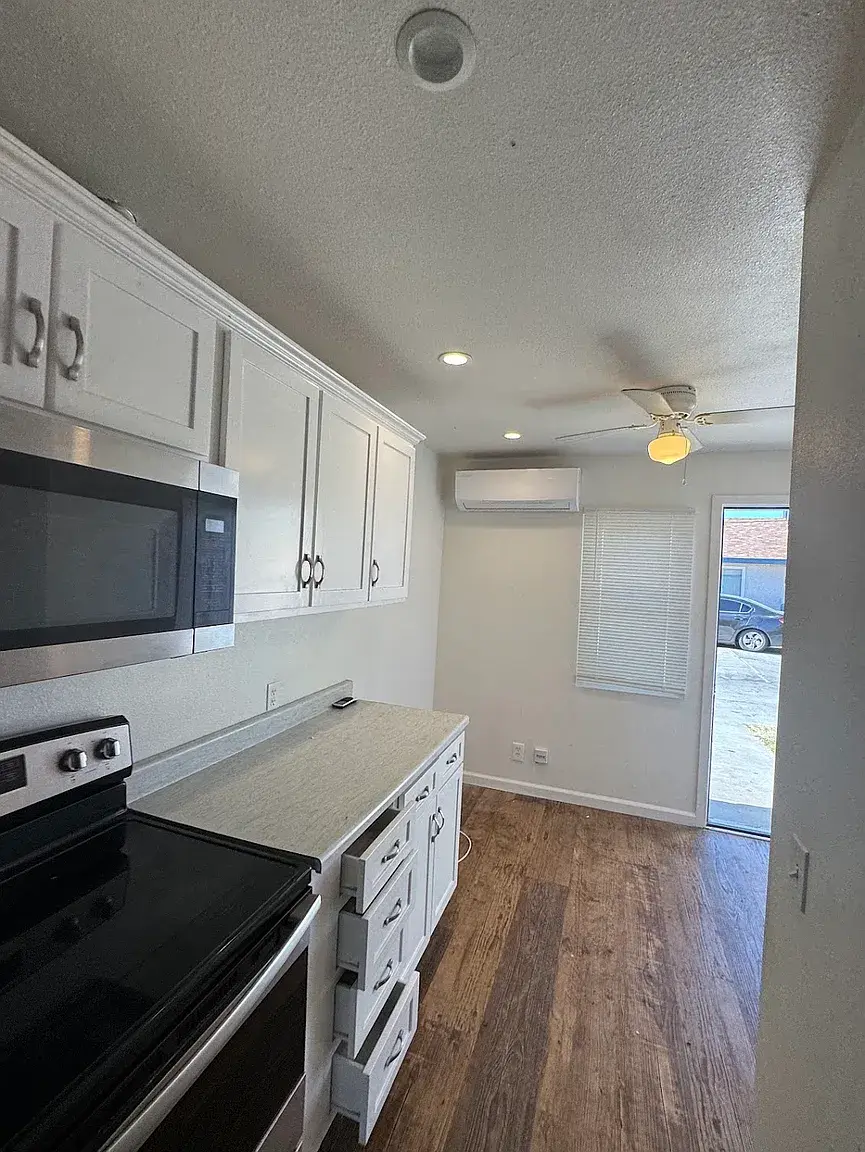 Thumbnail: 1BR/Lancaster(1)/LACDA or TLS