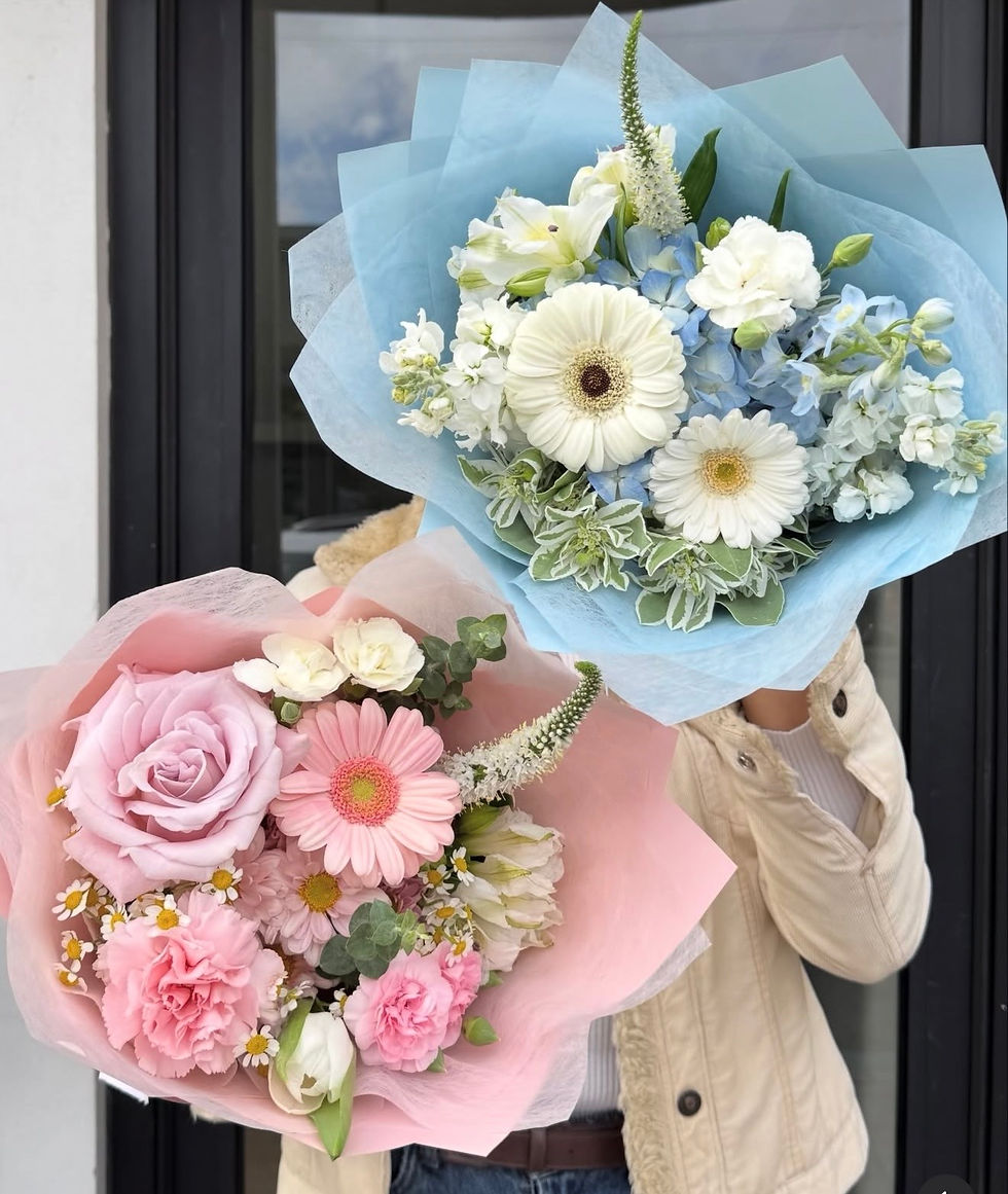 Thumbnail: Romantic Garden Bouquet