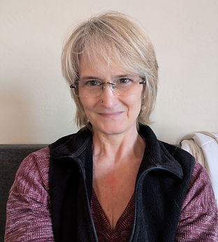 Amy Jones - Headshot.jpg