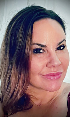 amy green photo_edited.jpg