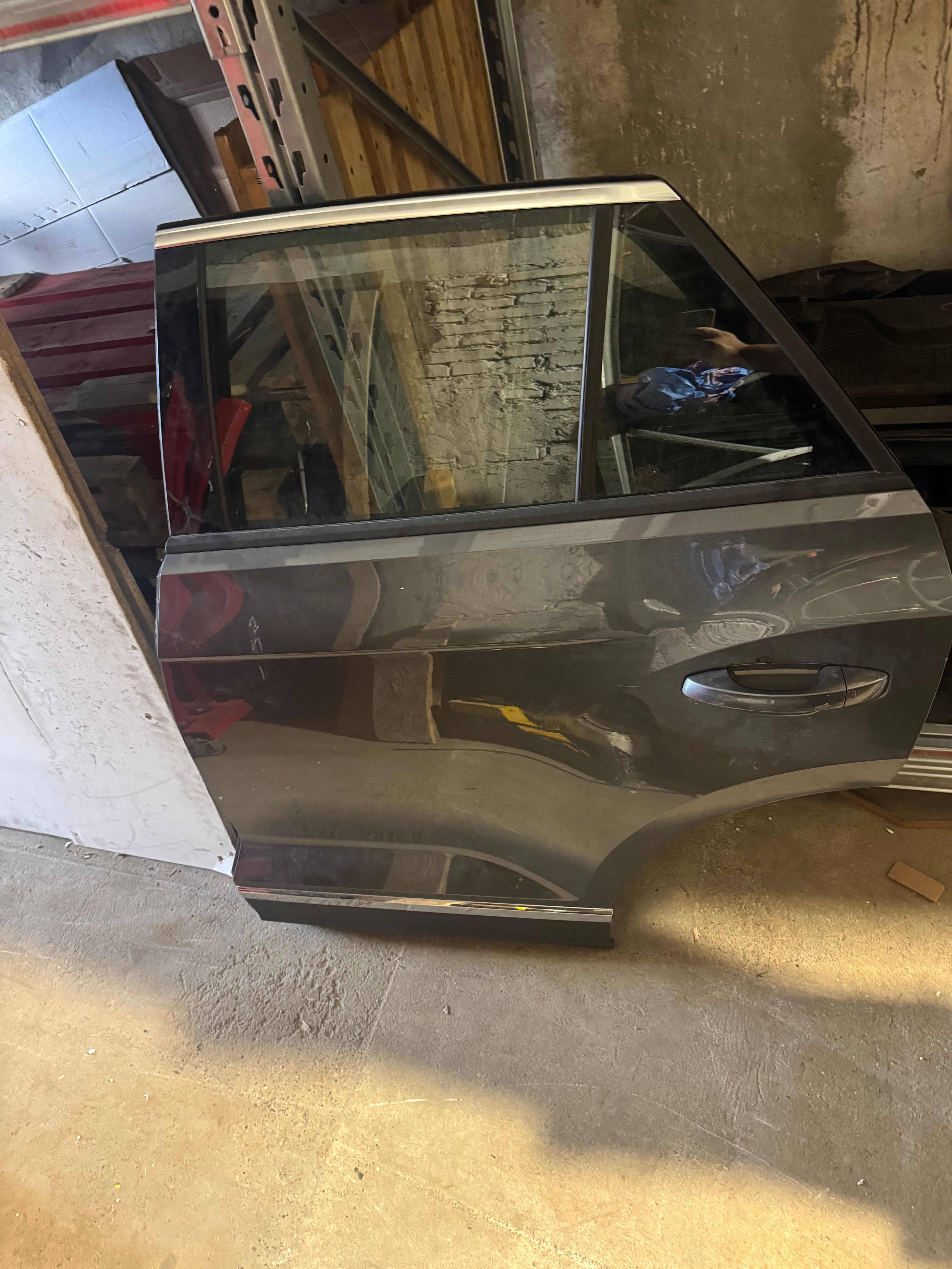 Porta posteriore sinistra Volkswagen T-Roc 021 