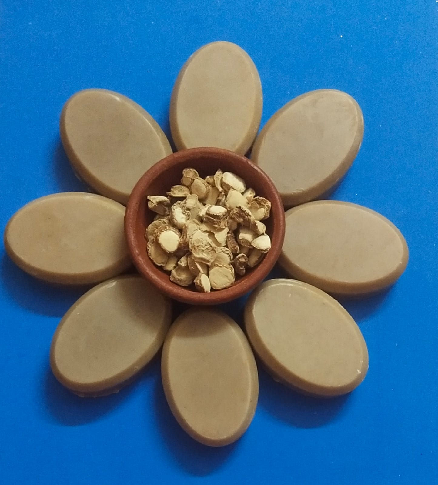 Poolankilangu soap / பூலாங் கிழங்கு சோப்பு - 90 grams