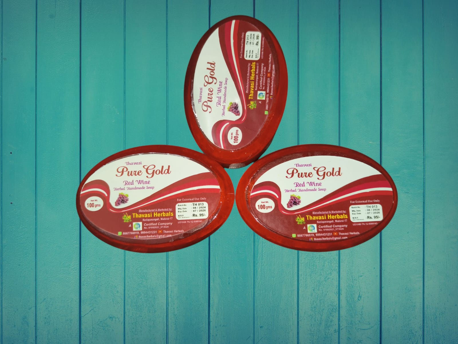 Red wine with glycerine soap / ரெட் ஒயின் கிளிசரின் சோப்பு - 100 grams