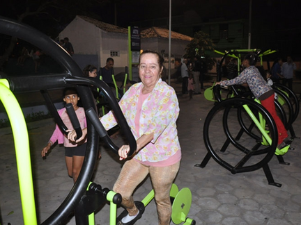 Idosos com opções de Lazer em Campos