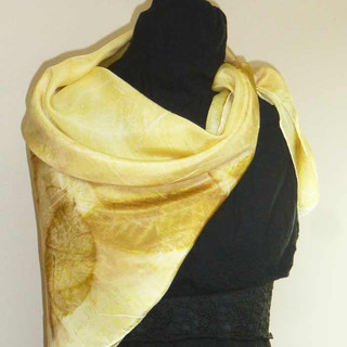 Carré soie jaune