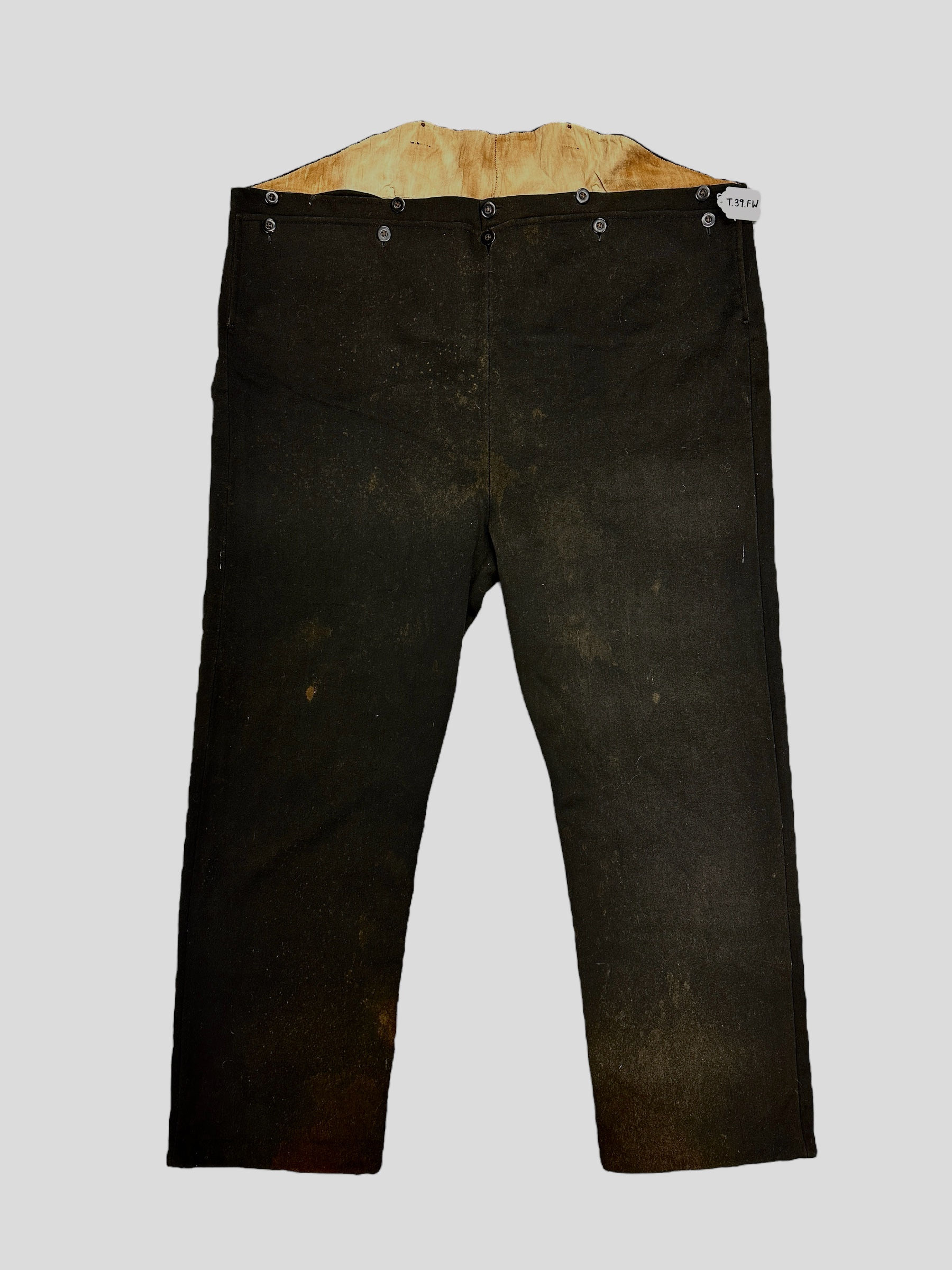 Large Woolen Fallfronts