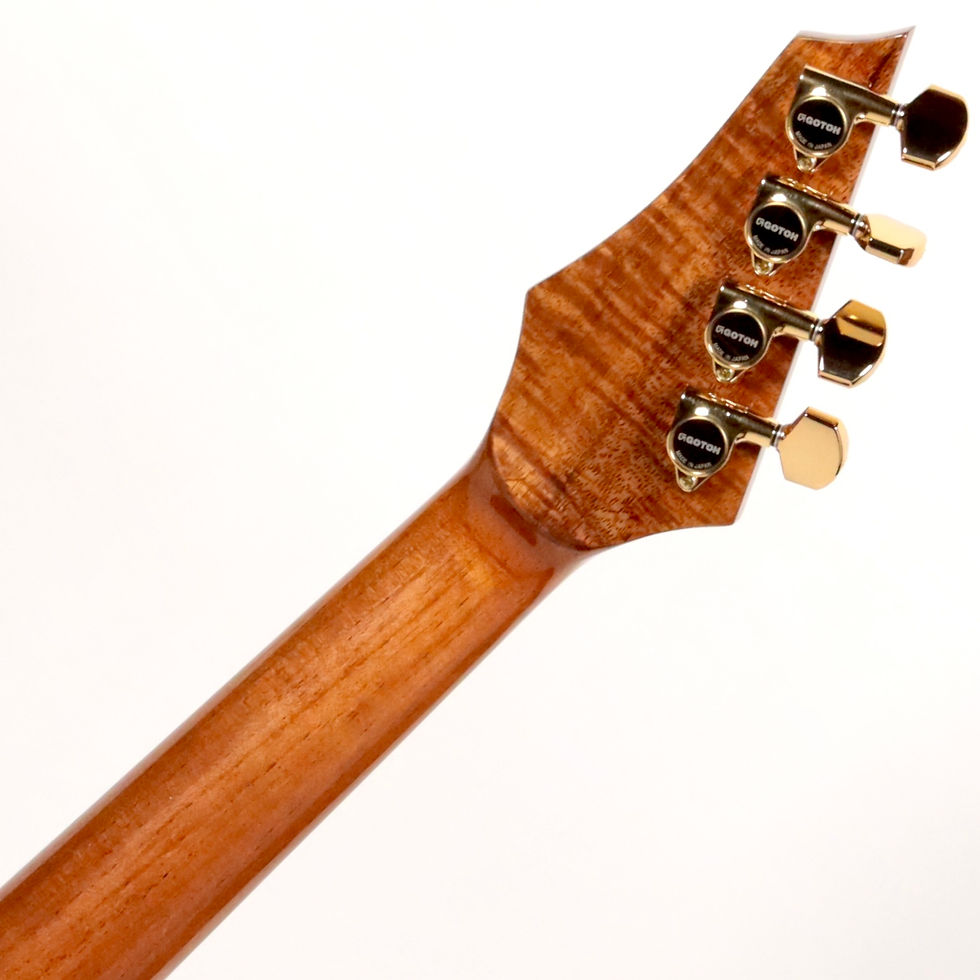 サムネイル： 【MINT】Aaron Oya Custom Tenor Spruce / Koa