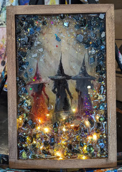 CG Wooden Witches Light Up