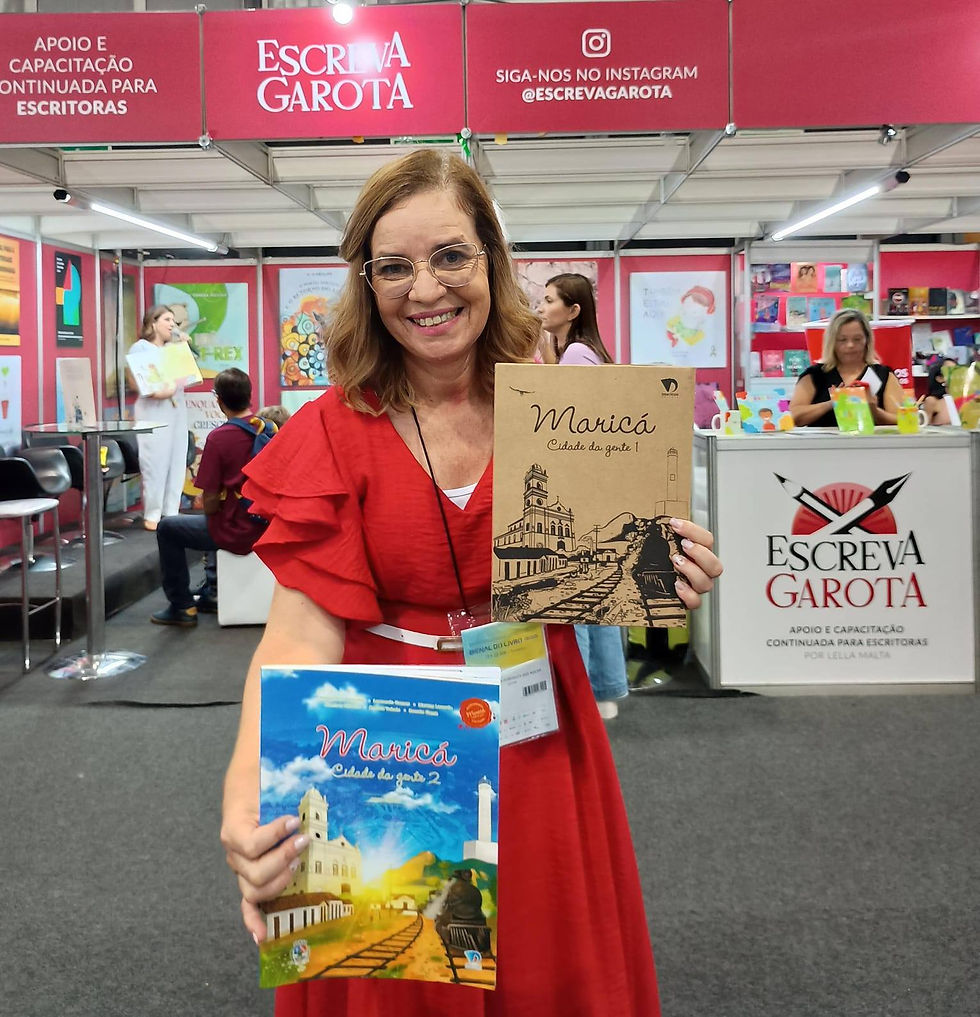 Na sexta-feira, dia 20 de junho, a escritora maricaense Alessandra Honorata, membro do Instituto Cultural Povo Livro de Maricá, participou da Bienal do Livro no Rio de Janeiro.