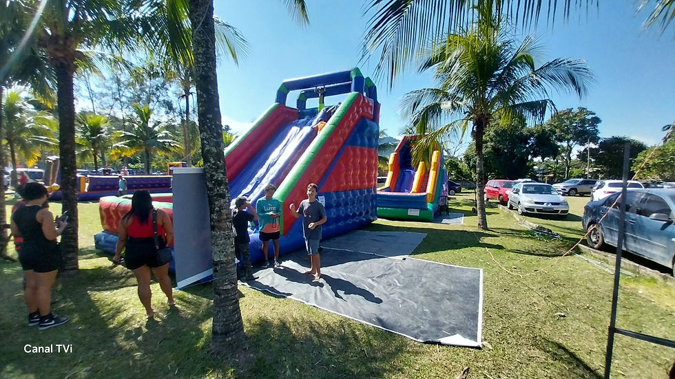 A tradicional Festa de São Jorge, organizada por Manel Produções junto com alguns apoiadores, agitou a quinta-feira, 23/04, na Fazenda Itaocaia, localizada em Itaocaia Valley, Maricá. O evento teve início por volta das 11h, reuniu moradores e visitantes em um dia marcado por celebração, gastronomia e ações solidárias.