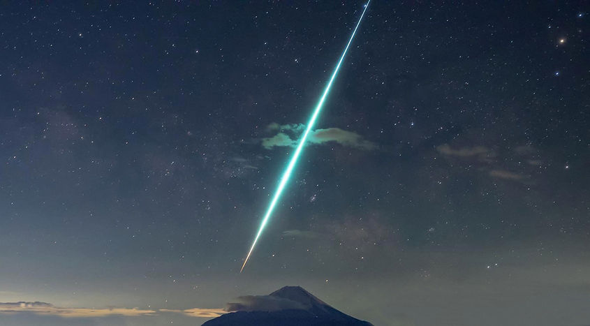 meteorite_volcano_edited_edited Firefly Upscaler 2x Skalierung_edited.jpg