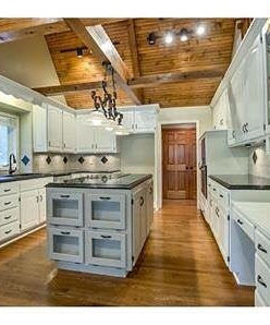 Hire Cabinet Painting Experts with Experience